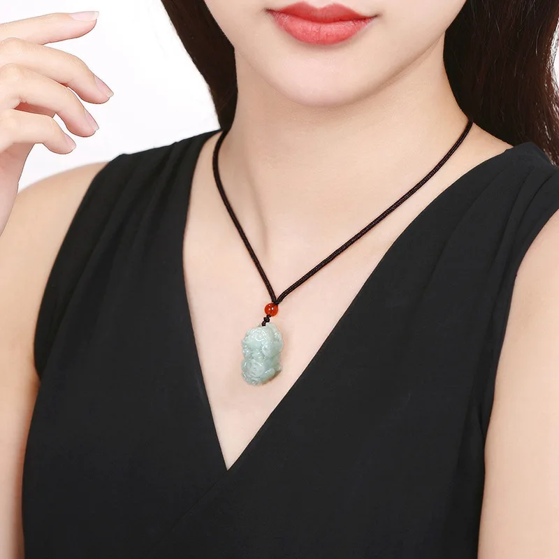 男性と女性のための天然石,緑の翡翠のペンダントが付いた上質なネックレス 