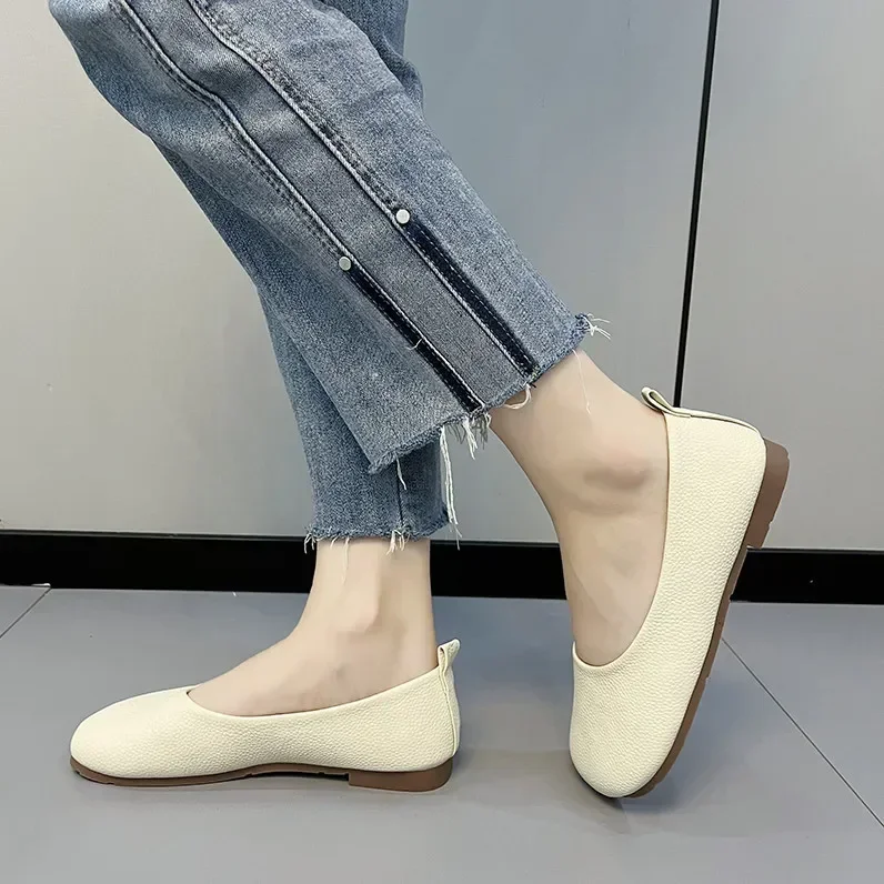Women's Slip on Leather Loafers Spring Autumn Fashion Ballet Shoes Ladies Casual Round Toe Cute Flats Nurse Shoes Sneakers women shoes,women sneakers,women flats,casual shoes