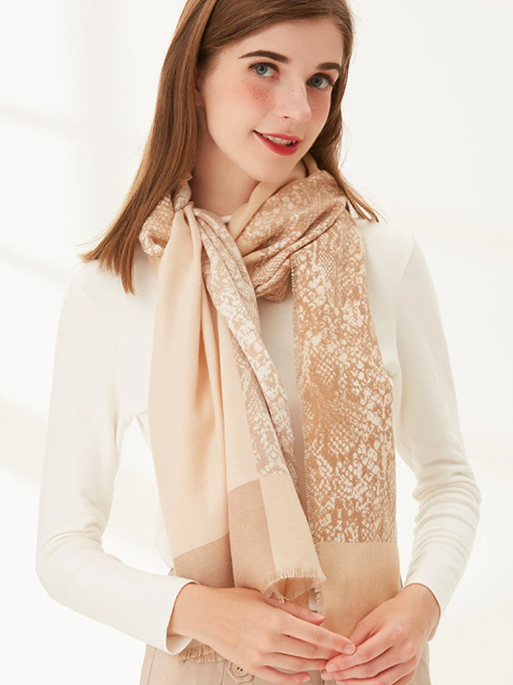 

Бесплатная доставка, элегантная женская зимняя шаль с рисунком животных, шарф, хиджаб из пашмины, Женская шаль