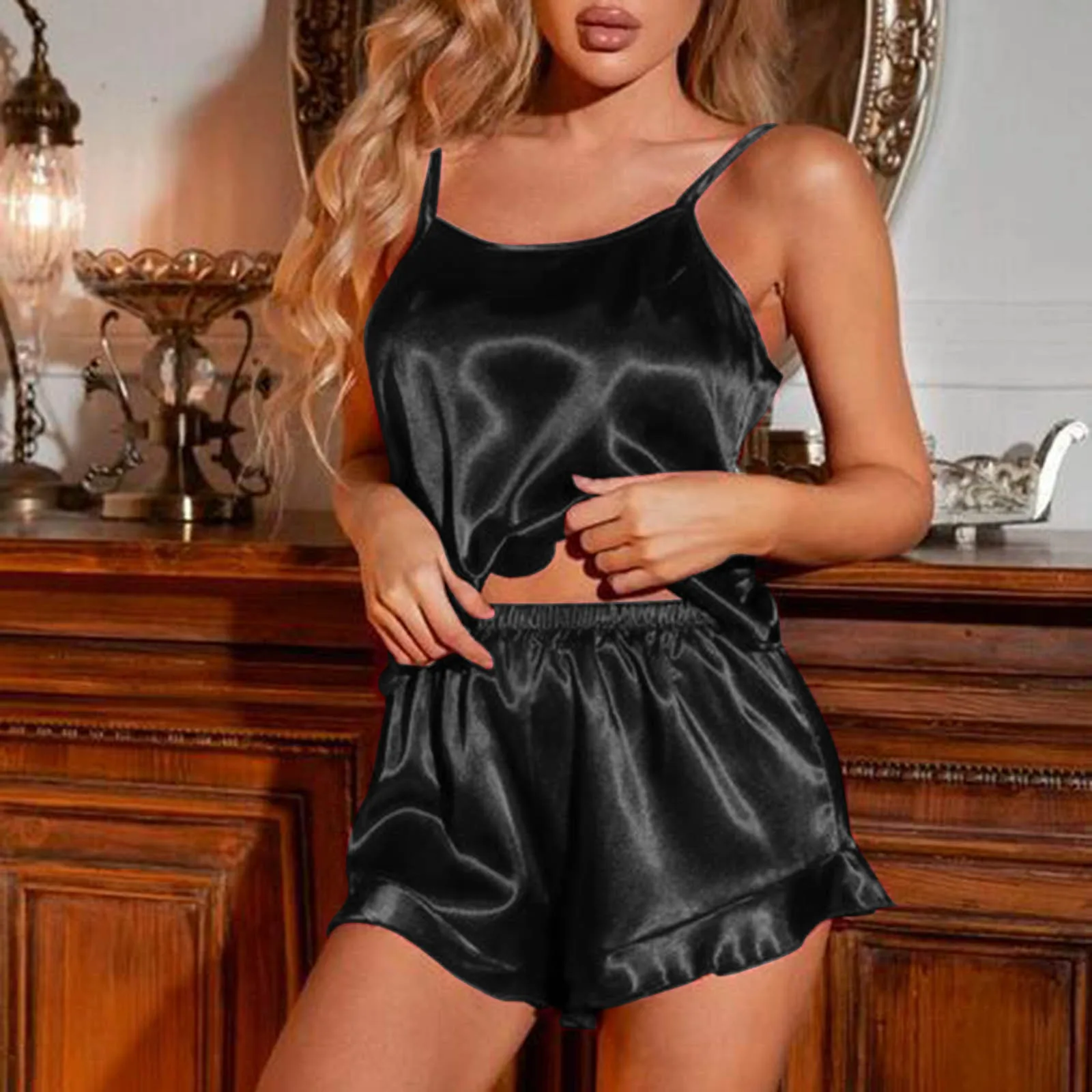 

Women Summer Sleepwear Lingerie Satin Cami Top And Shorts Set Nightwear Pajamas Set Lace Backless Sleeveless Nightwear Pyjamas