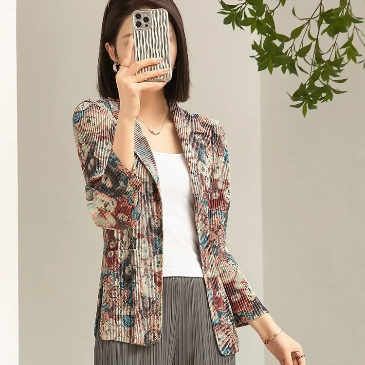Miyake Pleated Printed Blazer Women's Design Niche Temperament Commuting Versatile Suit Collar Single-breasted Short Top