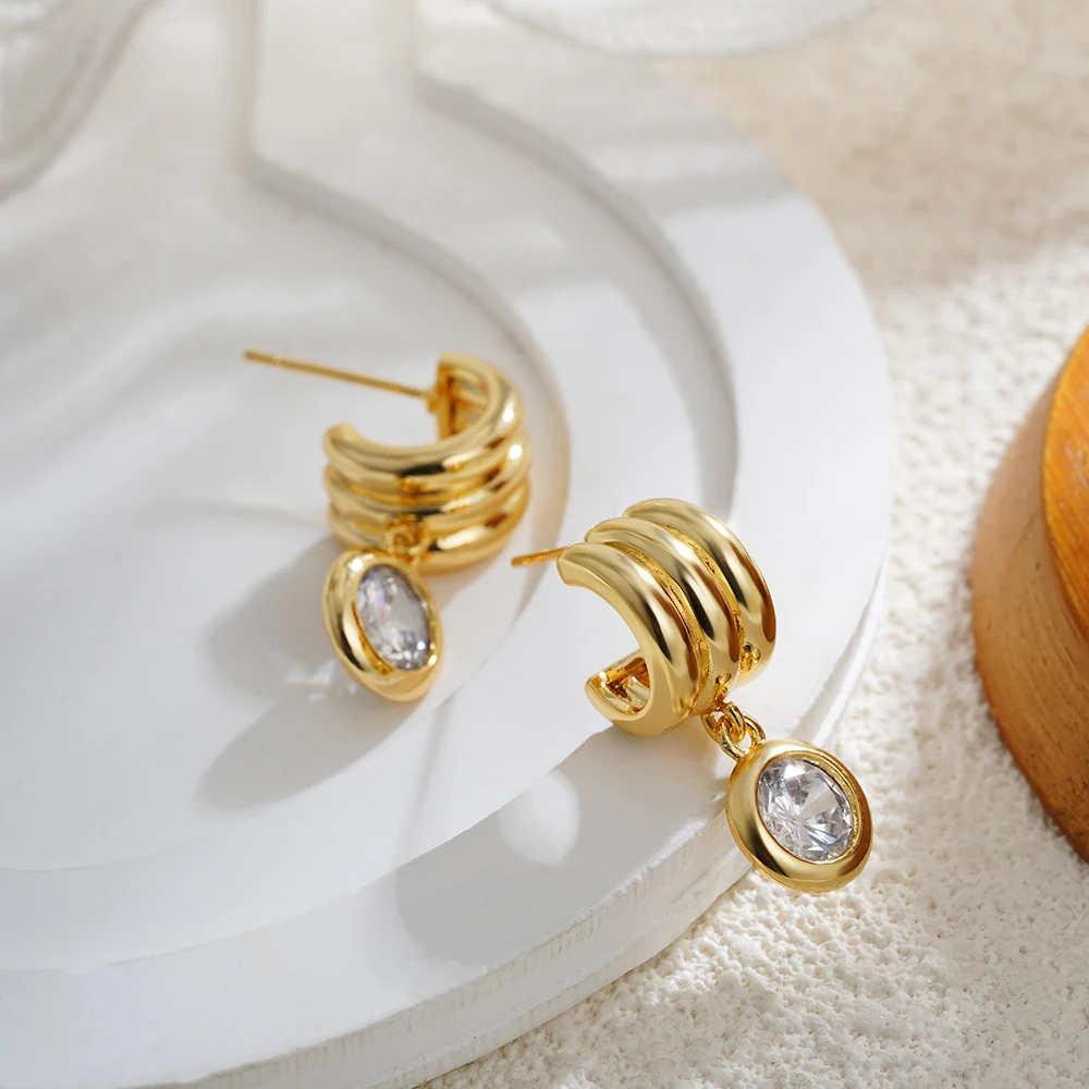 Chic Three Layers CC Piercing Mini Earclip Chunky Circle Zircon Pendant Huggie Hoop Earrings for Women Vintage Jewelry Wholesale