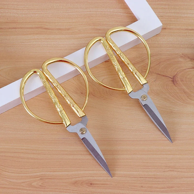 Xugar Golden Scissors Zig Zag Durable High Steel Vintage Tailor Scissors Craft Household for Fabric Scissors Sewing Shears Tools