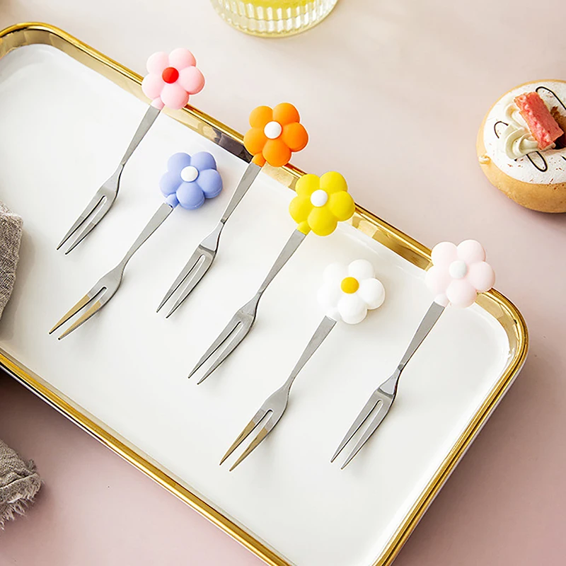 Flower Shape Stainless Steel Fruit Fork Cake Dessert Lovely Mini Salad Forks Cartoon Cute Children's Food Flatware Kitchen Tool