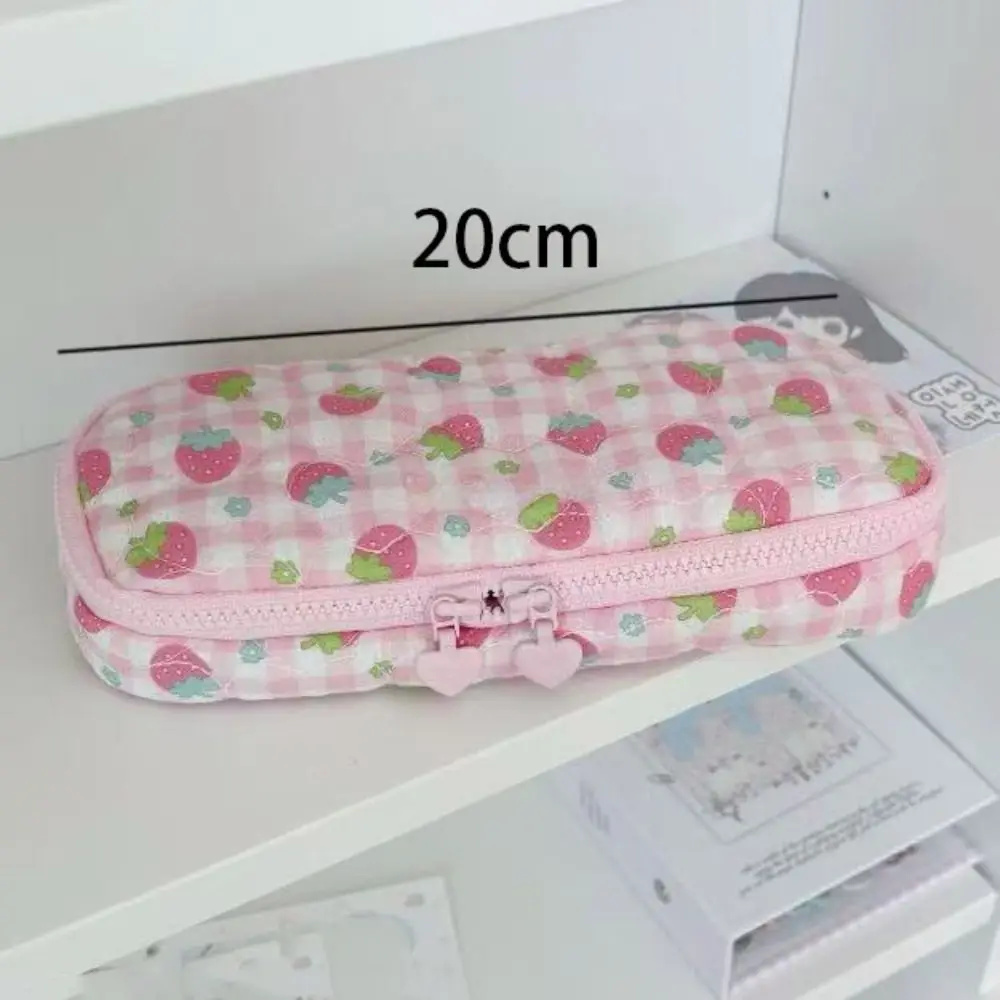 Simple Strawberry Design Pen Bag Large Capacity Portable Pencil Case Zipper Stationery Bag School Office