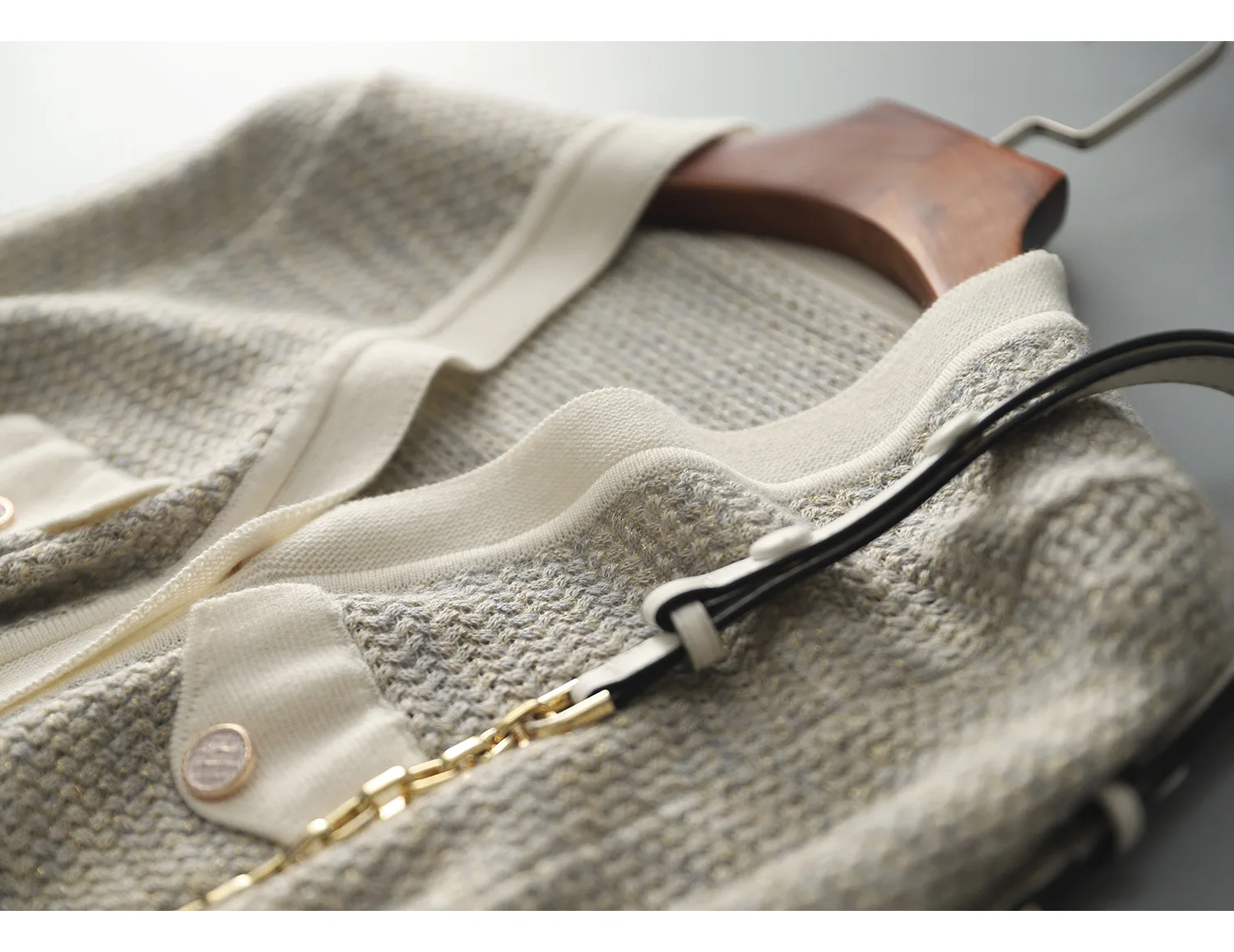 기질 작은 향기로운 바람 캐시미어 니트 가디건 여성 봄, 가을 새로운 V 넥 재킷 느슨한 스웨터 얇은 모직 코트