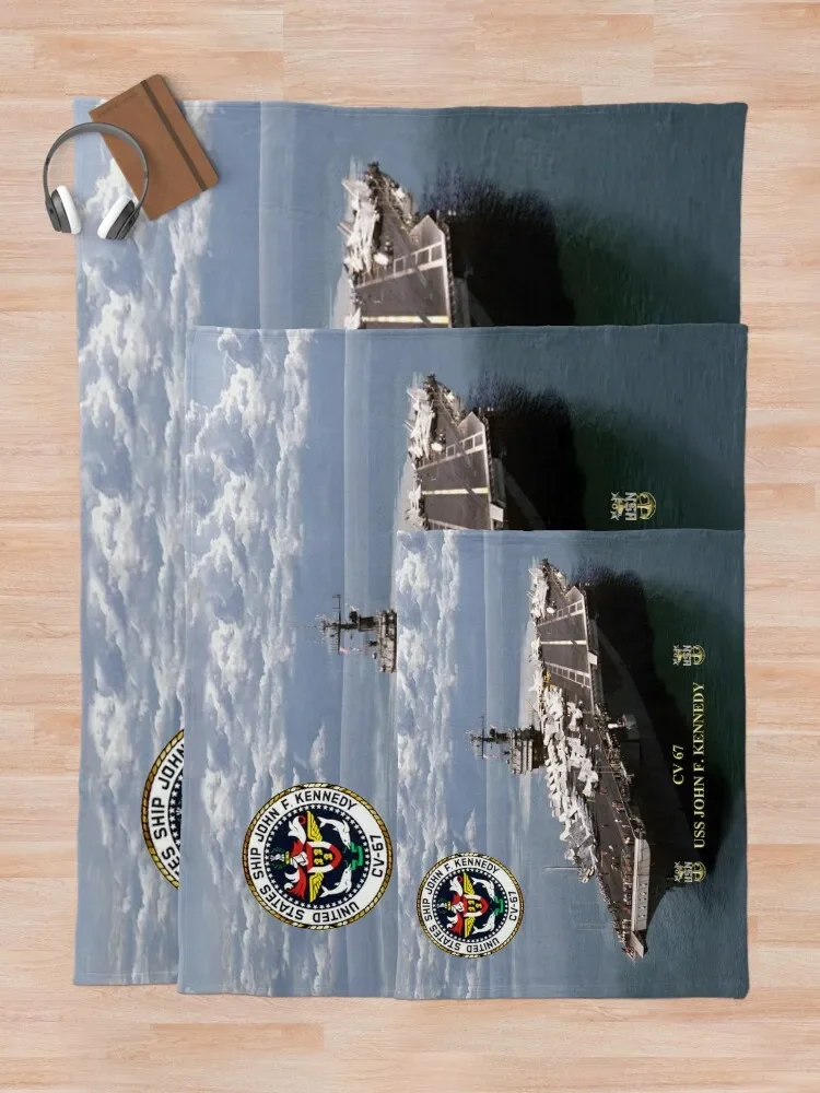 CV-67 USS �� F. �ɳ׵� ������ ���, �� �ʼ�ǰ, �ִϸ��̼� ���� ���� ħ�� ���