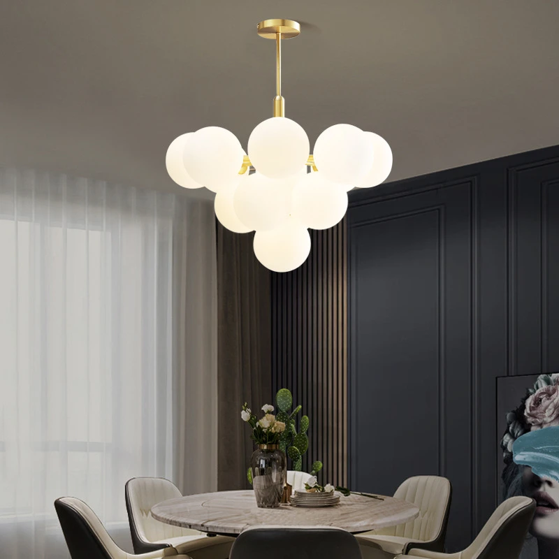 Marais Pointe Chandelier