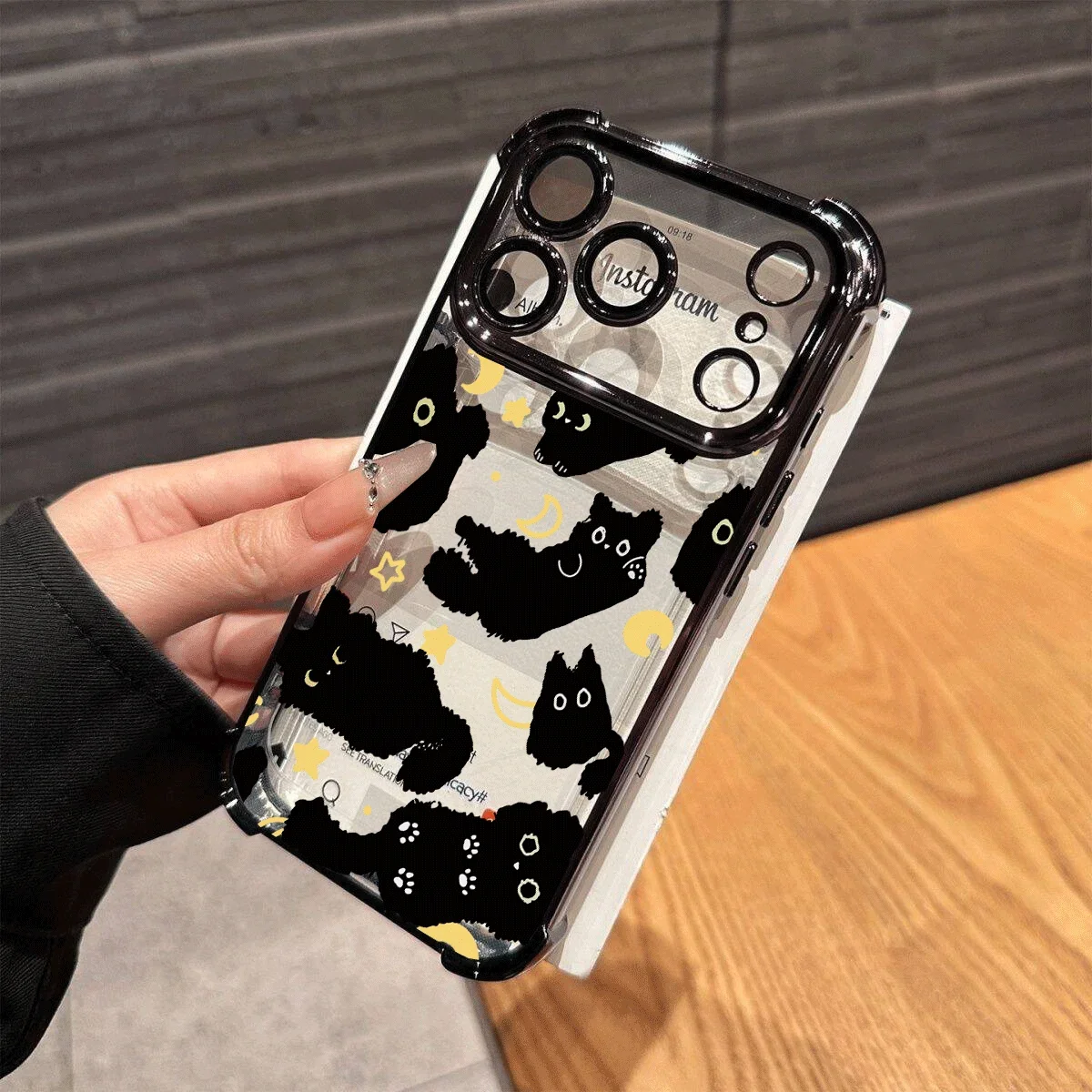 Chic Cat Design Clear Phone Case with Electroplated Lens Protection