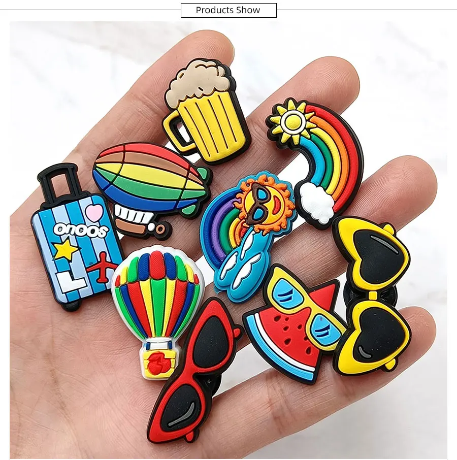 Dropshipping 1Pcs PVC Shoe Buckle Accessories Funny DIY Happy Holidays Shoes Decoration Jibz For Crocs Charms Kids Party Gift Dropshipping 1Pcs PVC Shoe Buckle Accessories Funny DIY Happy Holidays Shoes Decoration Jibz For Crocs Charms Kids Party Gift