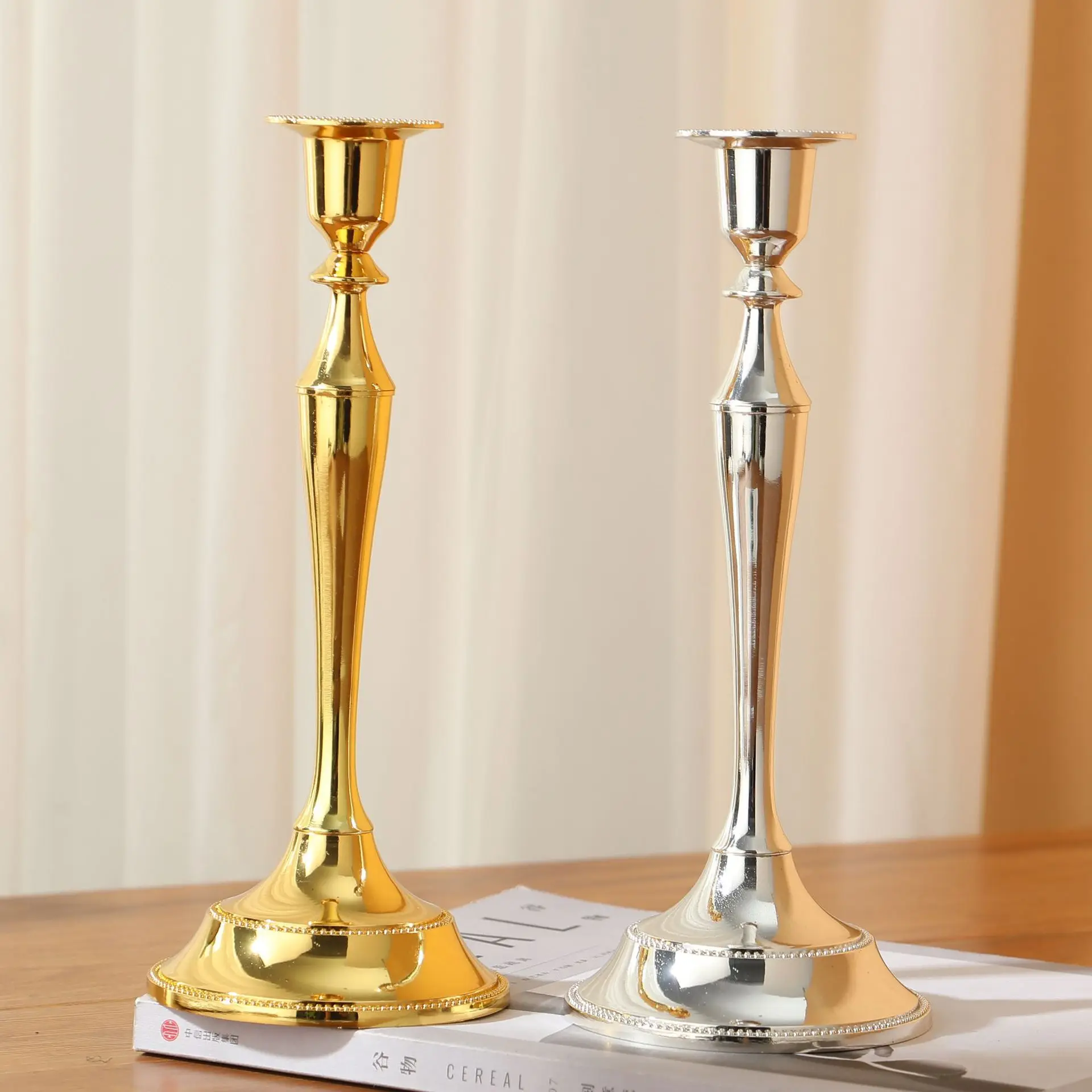 Wedding Zinc Alloy Retro Candle Holder Romantic Dinner Candlestick