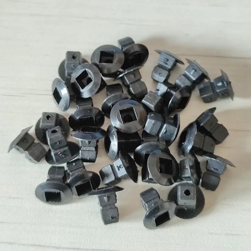 50x Plastic Universal Expanding Nuts & Screw Grommets – Fits VW, Audi & More
