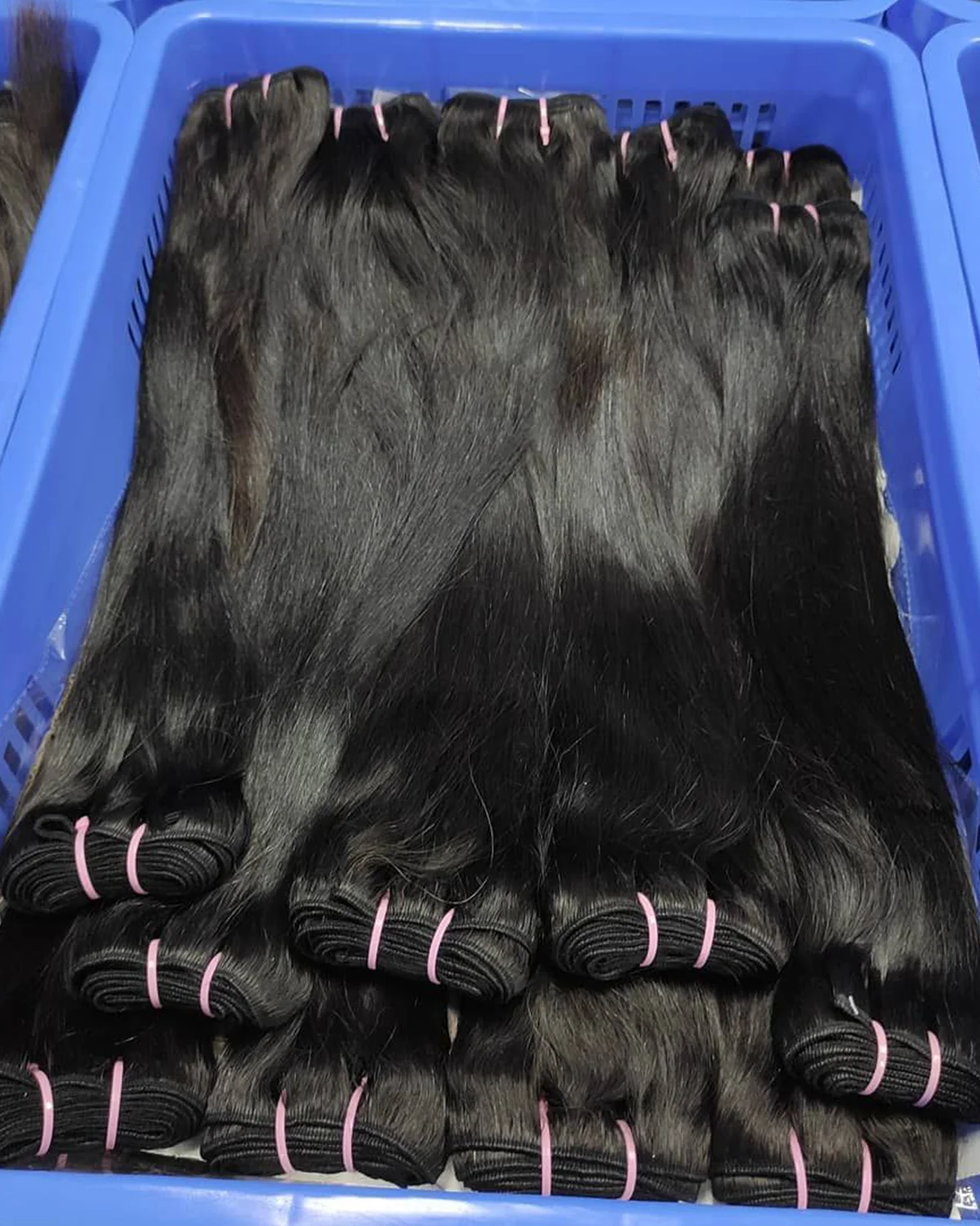 Offre Spéciale : Lots de Cheveux Humains Bruts Non Traités – Tissage de Cheveux Humains Lisses et Lots de Cheveux à Double Trame Faite à la Machine – Vente de Déstockage 1
