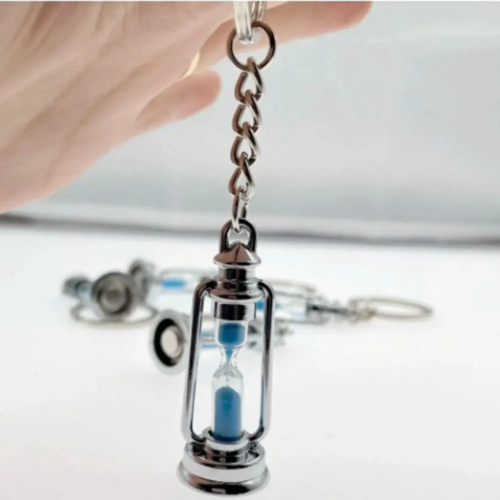 Kerosene Lamp Hourglass Keychain Vintage Style Metal Timer Clock Backpack Lantern Sandglass Keyring Couple Key Ring Novelty Item