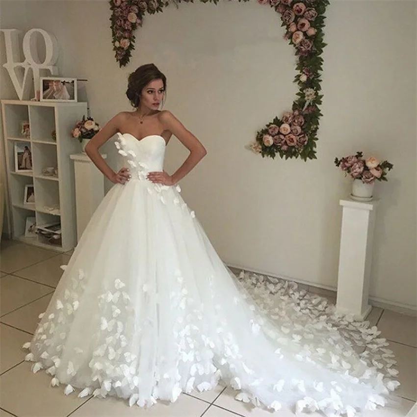 Elegant White Sweetheart Butterfly Decal A-line Wedding Dresses 2023 Floor Length Sweep Train Tulle Custom Made Bridal Gown 3