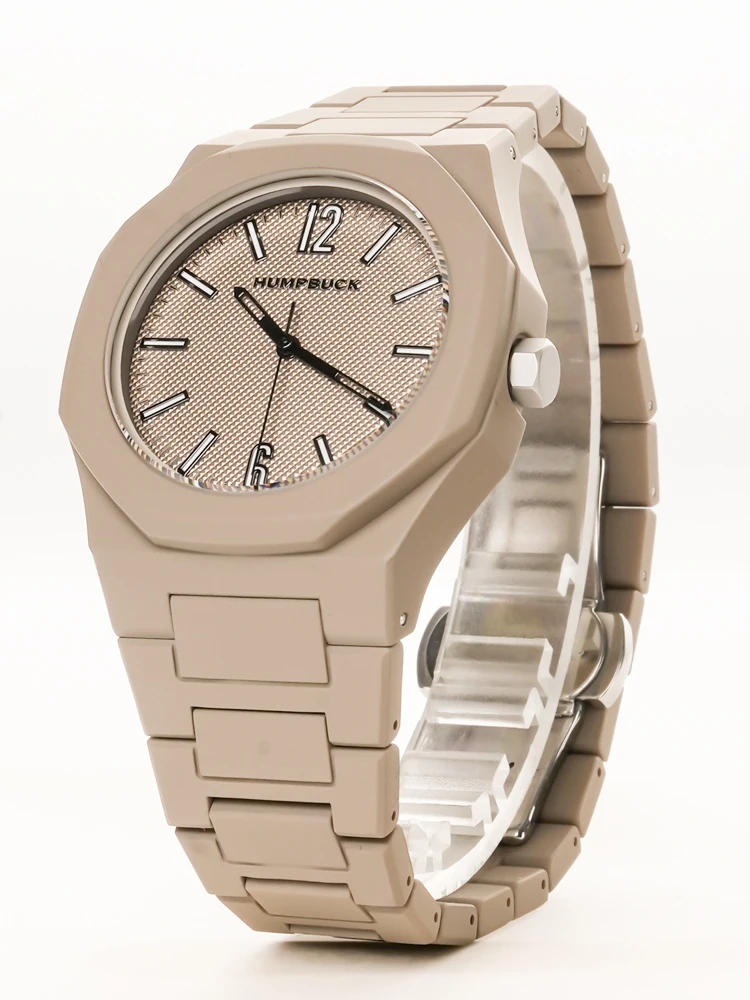 Рисунок 5 - Мужские часы HUMPBUCK из поликарбоната
