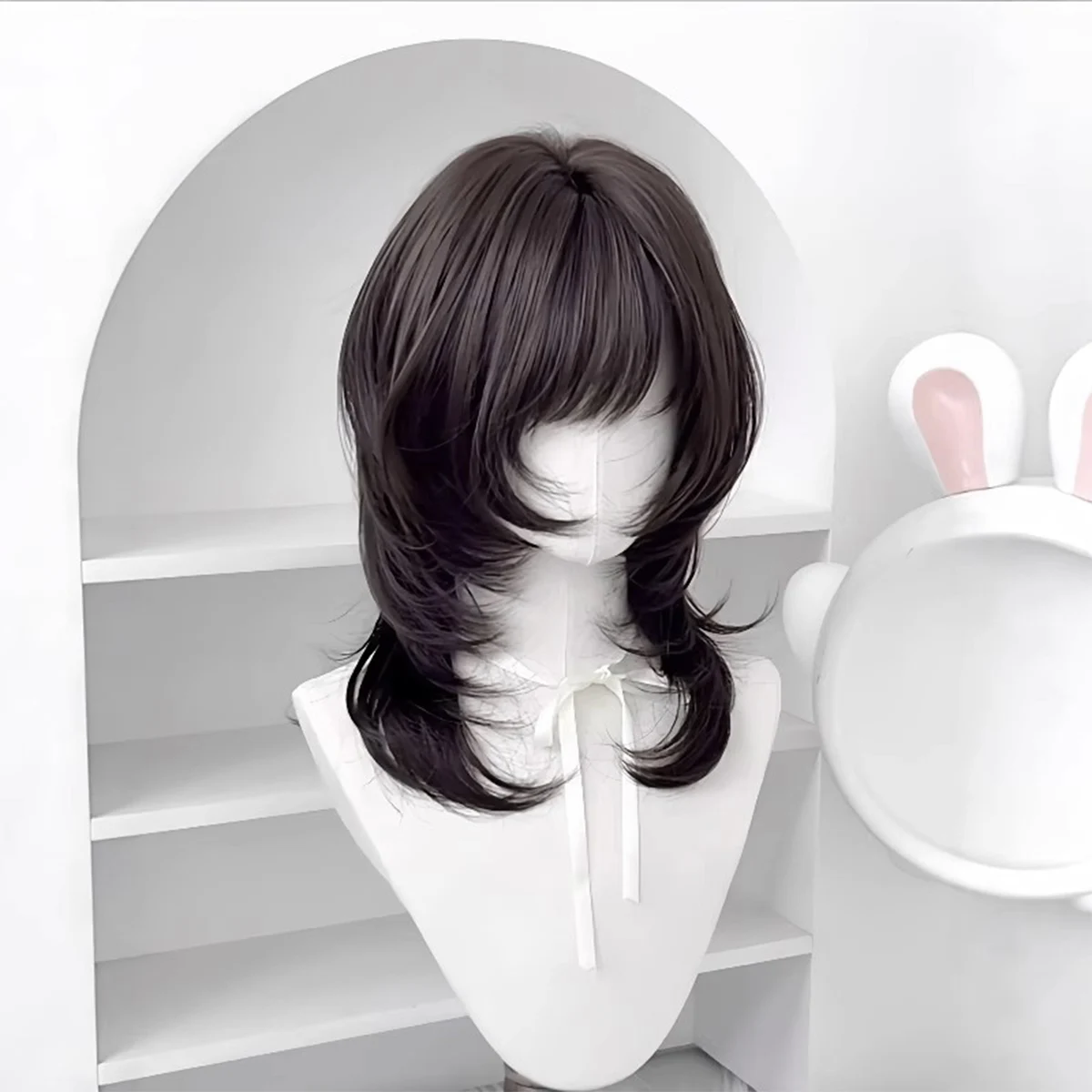 Synthetic multi-level wig headgear with bangs natural brown and black heat-resistant curly hair 18-inch high-level wig