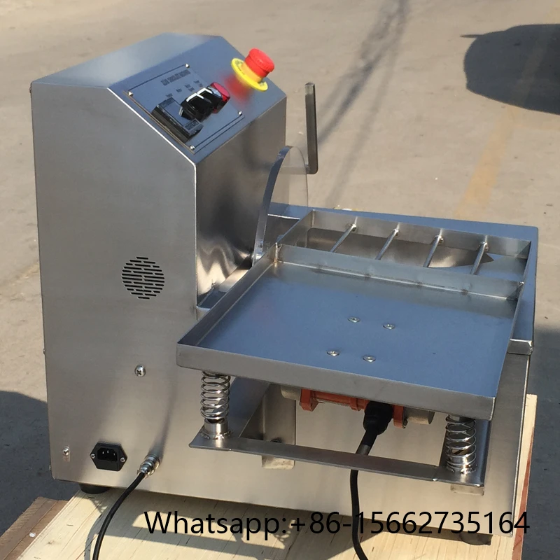 High Quality 8kg Chocolate Tempering Machine With Vibration Table 110v / 220v Chocolate Melter Combined With Vibrator