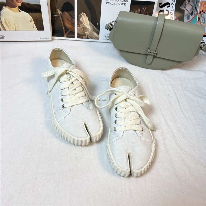 2026 New Women Canvas Shoe Fashion Japanese Style Split Toe Casual Shoes for Woman Comfort Sneakers Designer Shoes Zapatos Mujer 5