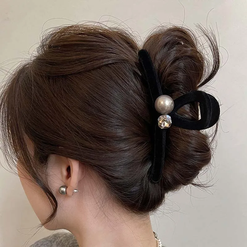 

Black Velvet Hair Clip for Women Rhinestone Pearl Women Hair Claw Clips Large Size Hairpin Franch Spring Korean Hair Accessories