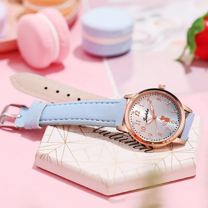 Cute Cat Pattern Casual Simple Rhinestone Quartz Wristwatch for Girls Student Leisure Style Watch Gradient Color Retro Watch