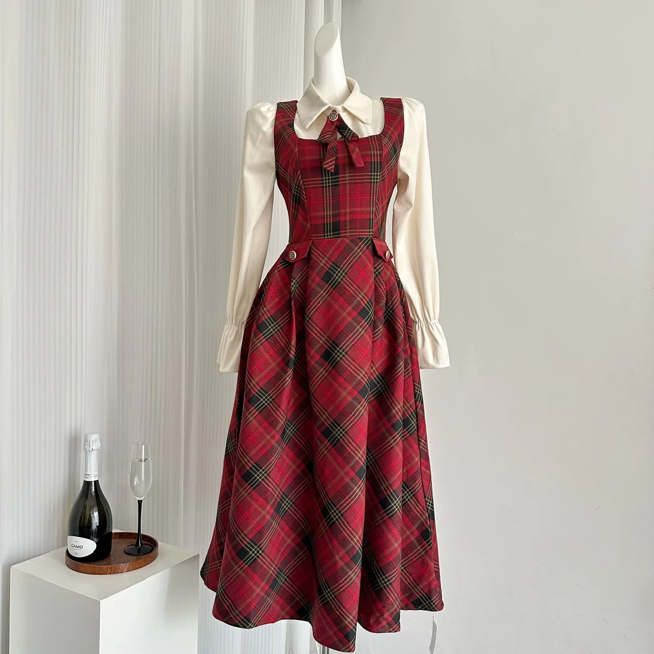 French Vintage Two-piece Dress Set Women Flare Sleeve Shirt Red Plaid Strap Dress A-line Autumn Winter New Christmas Party Dress