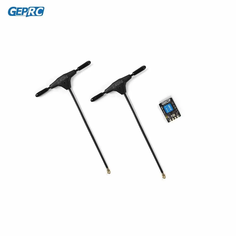Récepteur GEPRC Diversity monté sur un drone FPV, antennes déployées