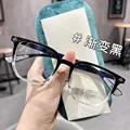 Gradient Black