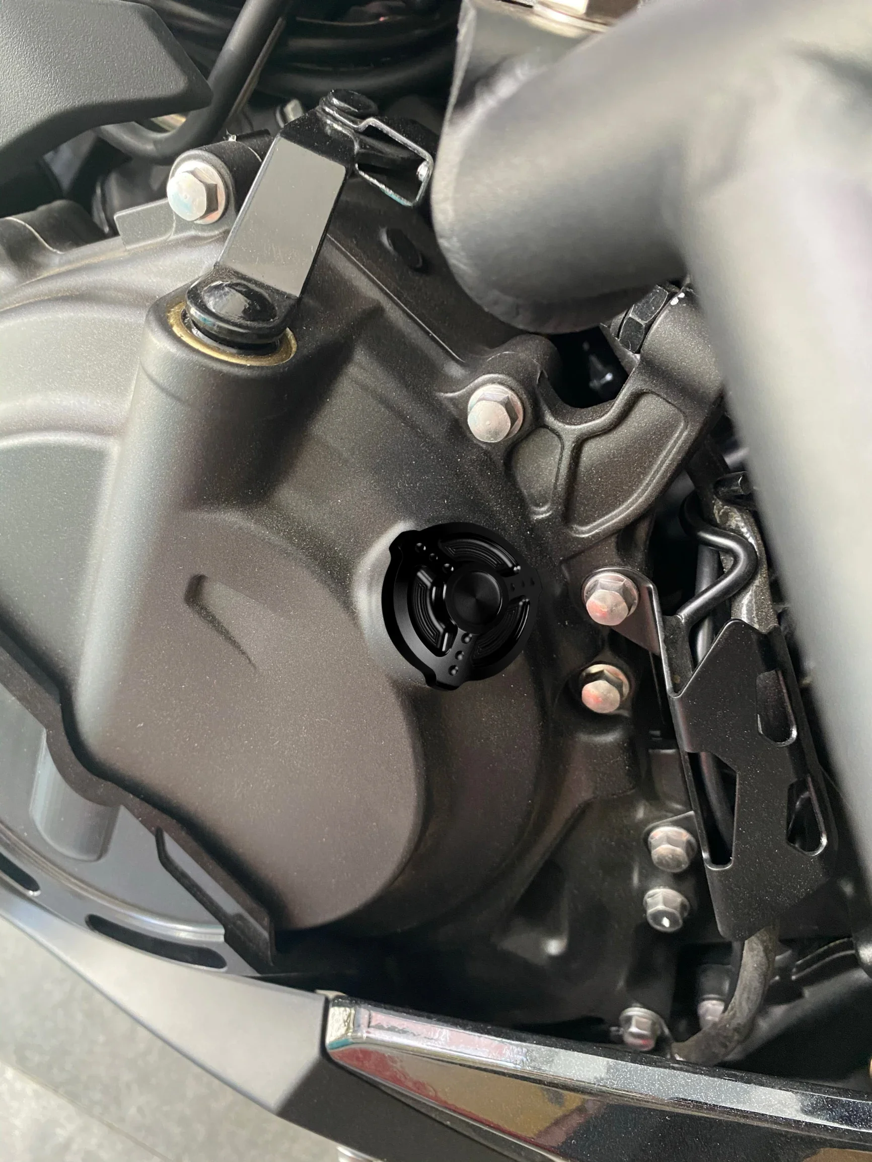 Bouchon De Remplissage D'huile Moteur En Aluminium CNC - Design Stylé Pour Kawasaki Z900 (2017-2024) & Z750 (2004-2012)