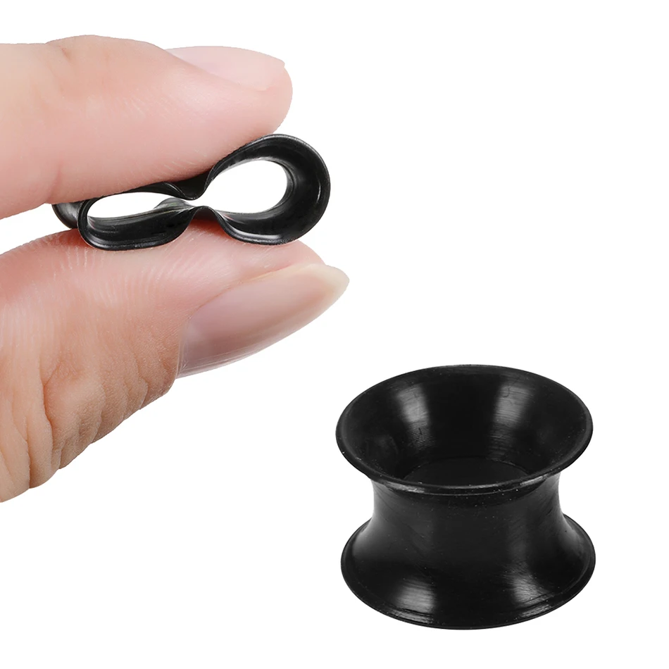 Ear Piercing Jewelry 2Pcs Silicone Ear Plugs and Tunnels Flexible Double Flared Ear Dilations Earlets Piercing Gauge Expander Stretchers Sexy Women