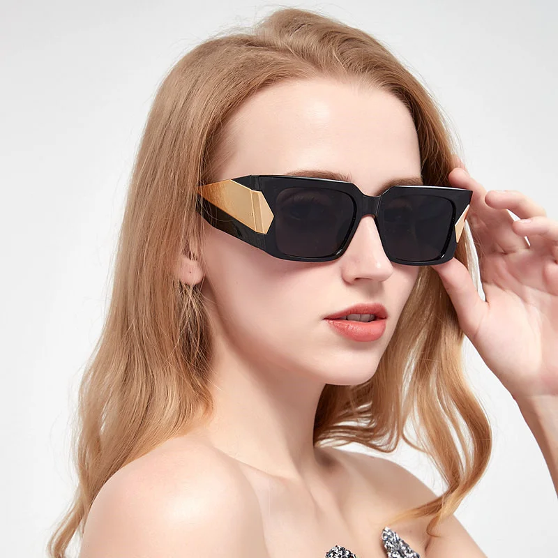 

2023 New Big Frame Sunglasses Women's Sunglasses Show Punk Sunglasses Han Chao