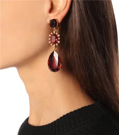 

Timeless Wonder Amazing Crystal Geo Cut Clip Earings Women Designer Jewelry Runway Non Pierced Gothic Pendientes Gown Rare 4327