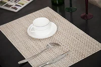 2 Pieces Of Insulated Table Mats Waterproof Heat Insulation Simple And Practical Preparation Coasters Thickened Placemats 3