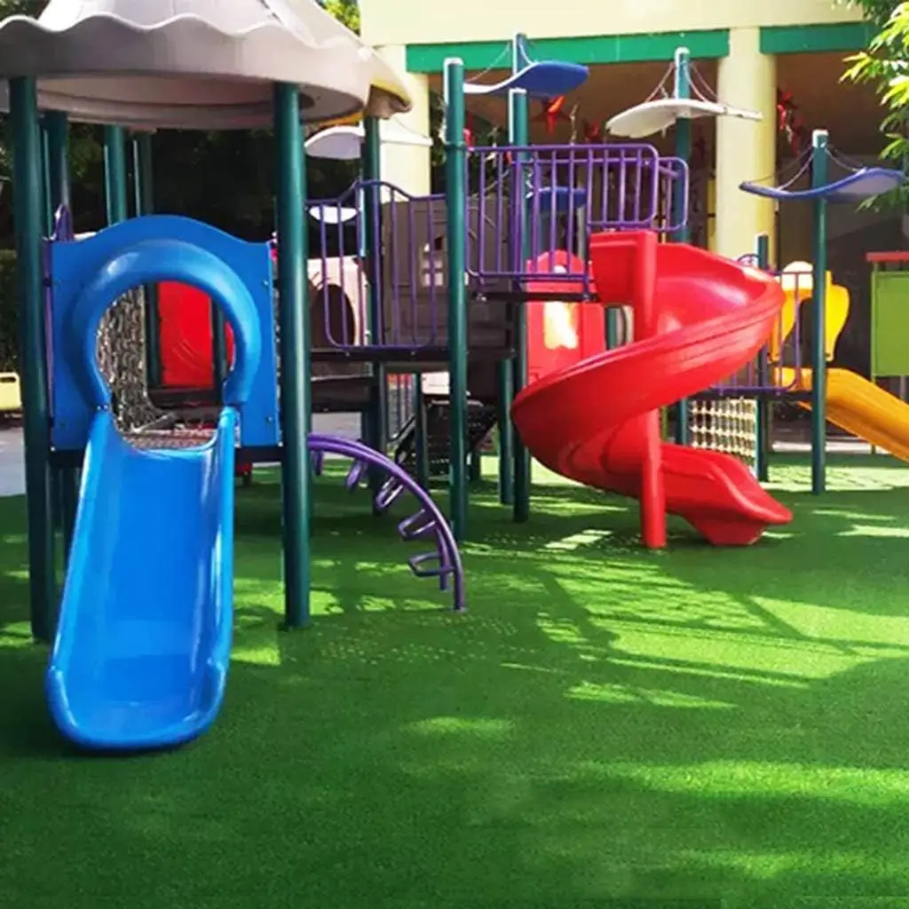 Artificial Lawn, Plastic Lawn Balcony Mock Turf Kindergarten Artificial Lawn Simulation Carpet Outdoor, Anti-aging