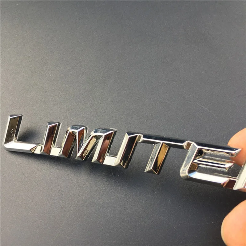 2 Stemmi Metallici 3D SR5/V6 Per Auto – Adesivi Per Paraurti, Bagagliaio O Parafango (Nero)