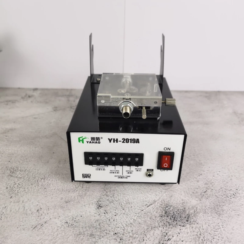 

Automatic Soldering Machine 75W Foot pedal Type Automatic Tin Feeding Tin BGA Soldering Station