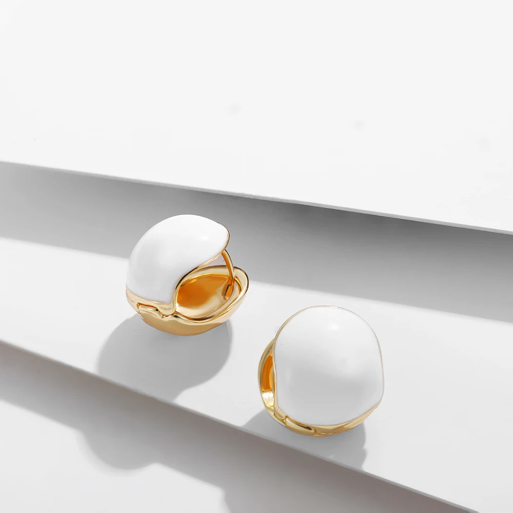 Mini Cute Round Enamel Piercing Earring Studs for Women Girls Sweet Pink Huggie Earrings Wedding Jewelry 2025 New Trendy