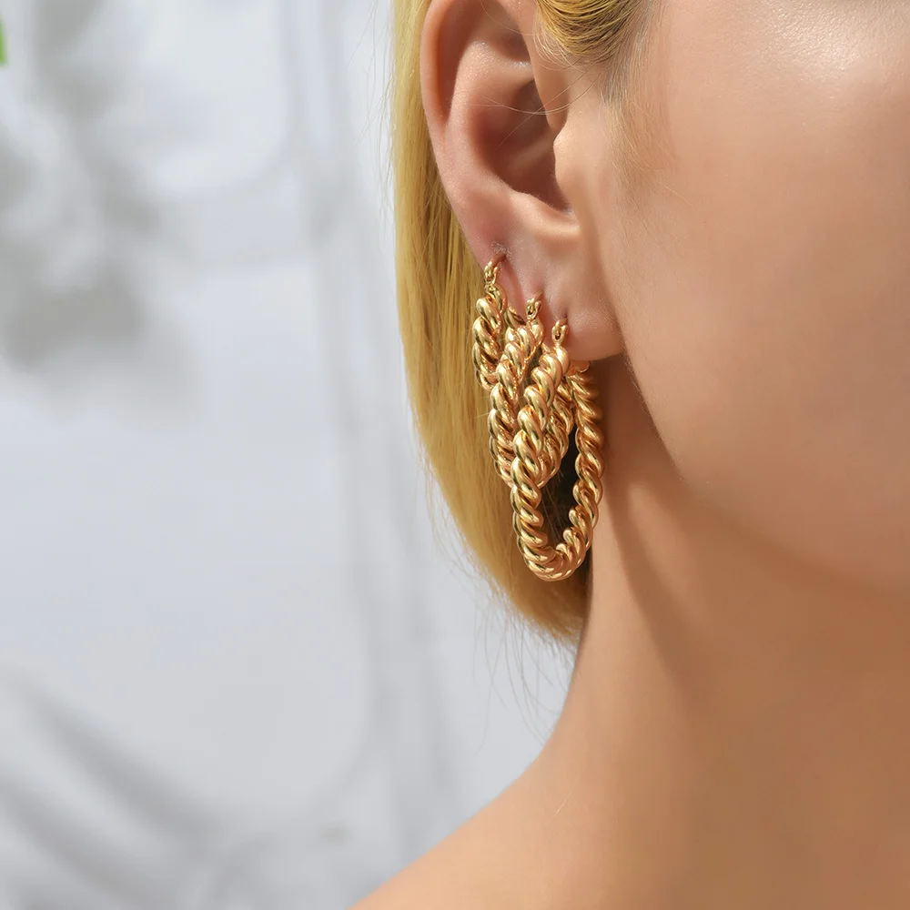 Classics Smooth Stainless Steel Waterproof Stacked Hoop Earrings for Women Elegant Bride Wedding Jewelry Rust Proof Ear Buckle