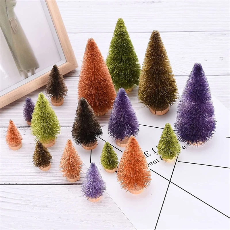 Set Da 4 Mini Alberi Di Natale Da Tavolo – Decorazioni Natalizie In PVC Con Base In Legno – Altezze Da 17 A 32 Cm – Stile Pino Spazzolato