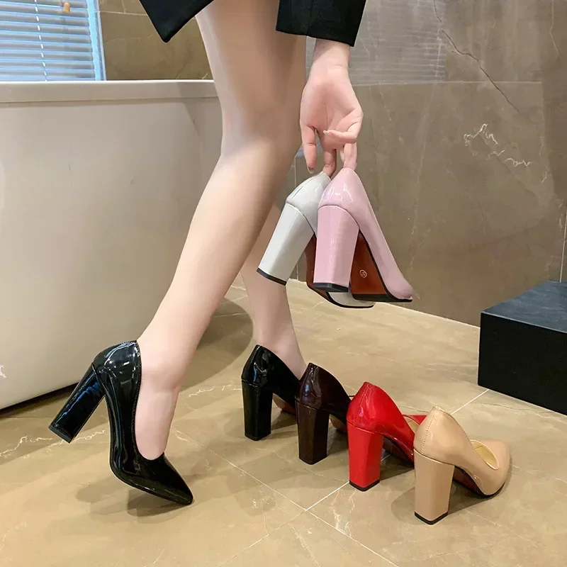 

Square Heels Pumps Women Shoes Patent Leather Sexy Wedding Party Official Leisure Super Big Szie 2024