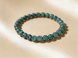 Natural Red and Green Gemstone Bracelet for Attracting Wealth and Good Fortune (6mm lvs)