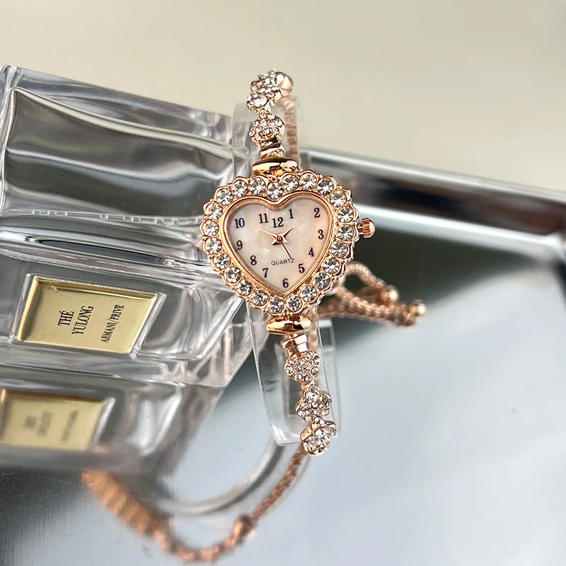 Women Watches New Fashionable Love Type Fine Band Diamond Set Quartz Gold Silver Free Adjustable Bracelet Watch Reloj