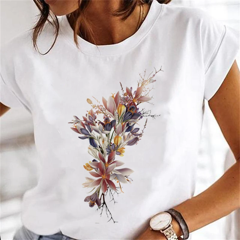 

Personalized Versatile T-shirt Short Sleeve Cute Women's Flower Printing Fashion Leisure Summer T-shirt Women's Style T-shirt.