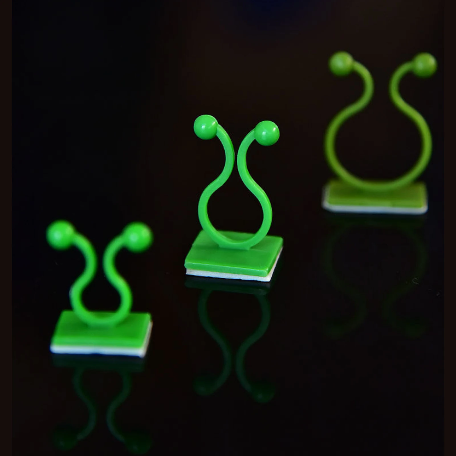 10Pcs Invisible Wall Vines Fixing Clips Plant Fixer Self-Adhesive Plant Wall Clips for Climbing Plants