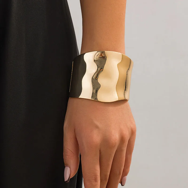 Punk Hip Hop Heavy Metal Spring Bangles Exaggerated Vintage Fashion Gold Silver Color Bangles Women Bracelets Jewelry Gifts