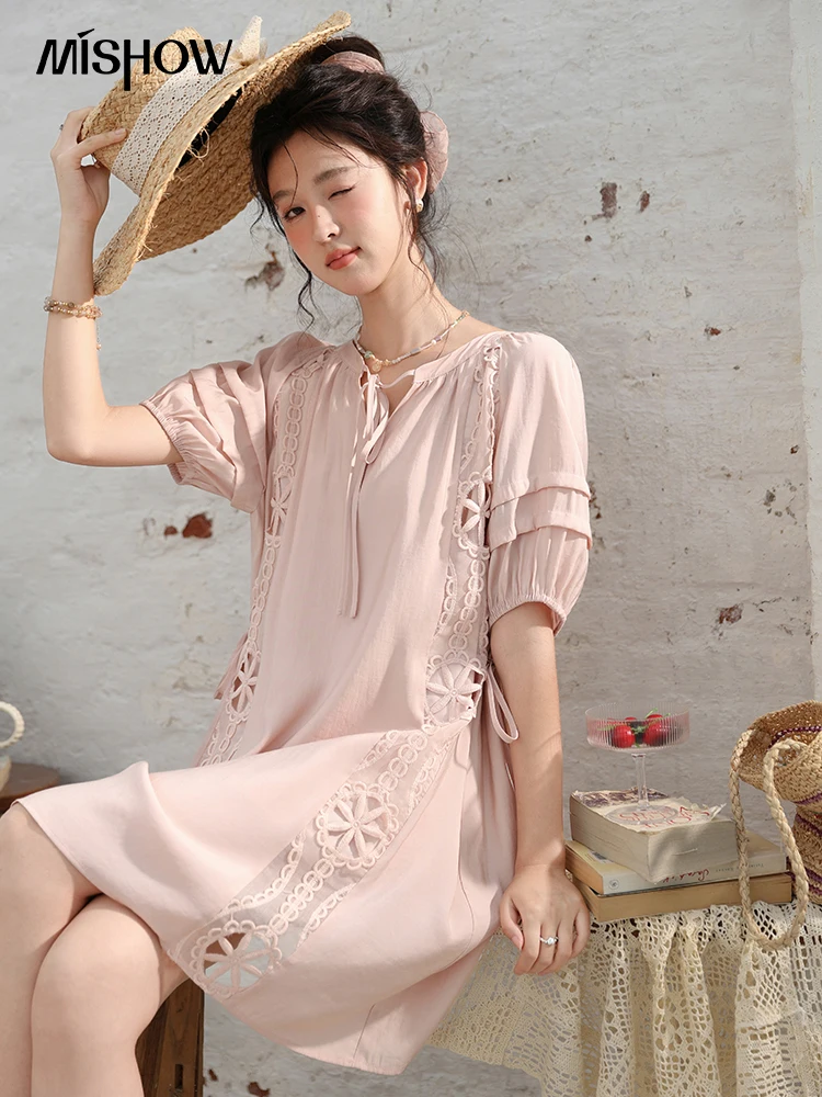 MISHOW Vacation Tea Break Sweet Dress 2024 Summer French Temperament Hollowed Out Dresses Embroidered Lace-up Dress MXD30L1950 1