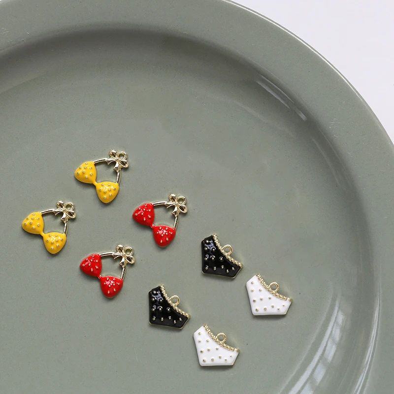 

5pcs New Cute Summer Beach Girls Underwear Bra Bikini Charm for Jewelry Making DIY Necklace Earrings Keychain Crafts Supplies