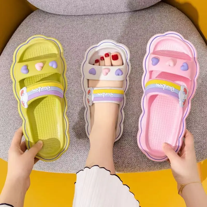 

Новинка 2023, женская летняя модель для одного слова, повседневная модель, Нескользящие, бесплатная доставка, домашние тапочки, ванной