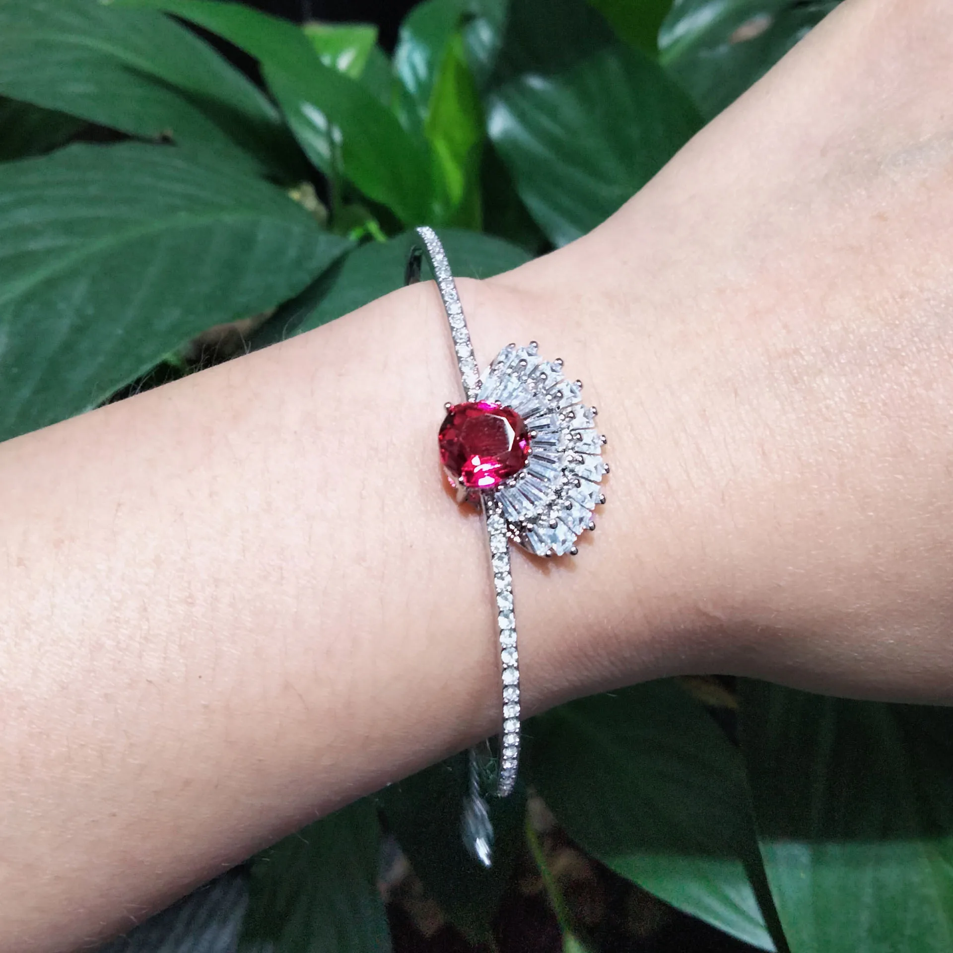 New Trend Original Idylia Fine Fan-shaped Pearl Necklace Fashionable Shining Crystal Earrings Bracelet Ring Women's Jewelry Set