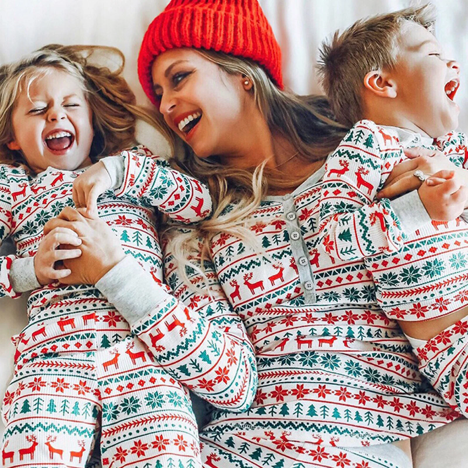 Venda Natal pijama família correspondência de vestuário roupa de conjunto  de mulheres, homens, crianças, crianças romper do bebê do mom pai casais  xadrez de natal pjs cinza > Loja 